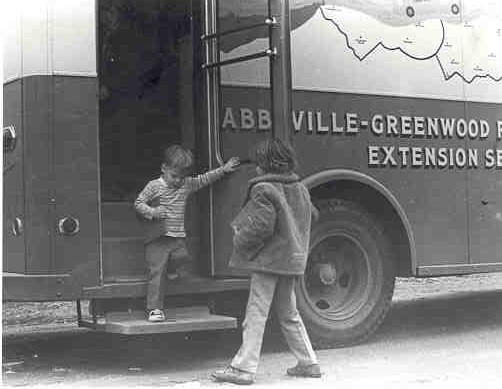Children at an early bookmobile
